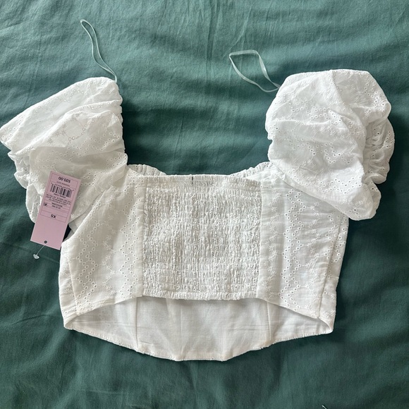 Wild Fable White Eyelet Puff Sleeve Crop Top - Picture 2 of 2